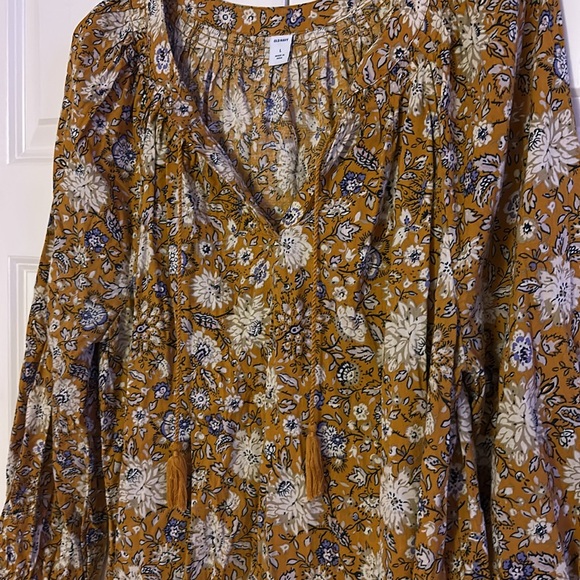 NWOT Old Navy yellow floral peasant split top blouse - Picture 8 of 10